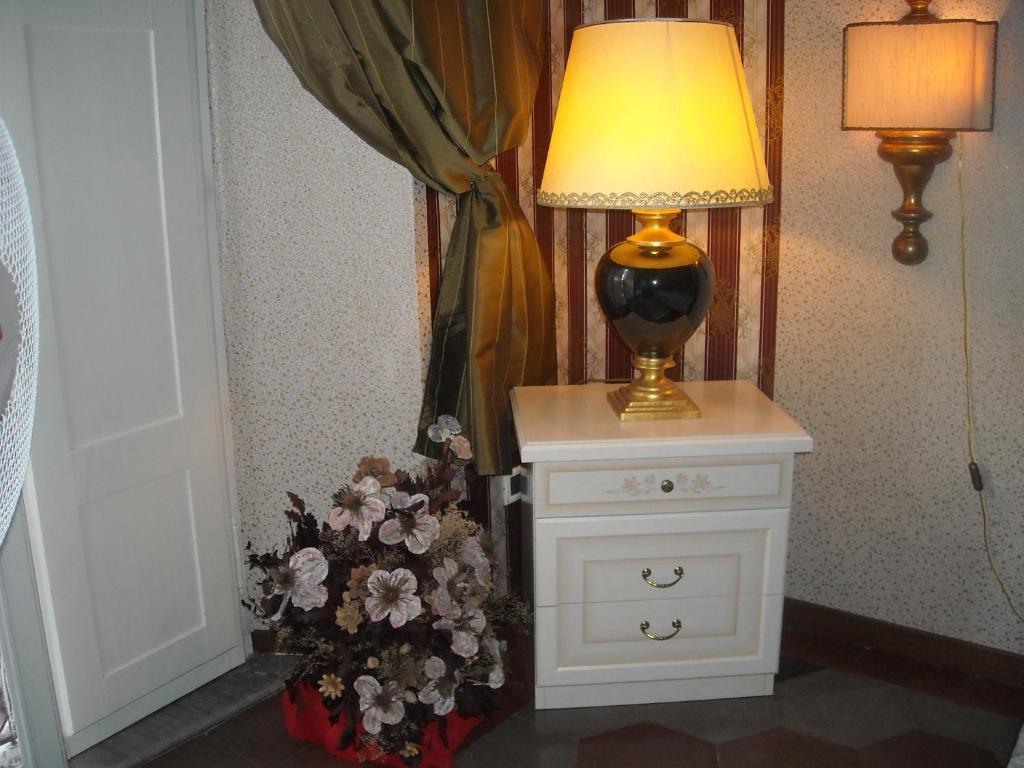 Bed and Breakfast Art Domus Reale Rzym Zewnętrze zdjęcie