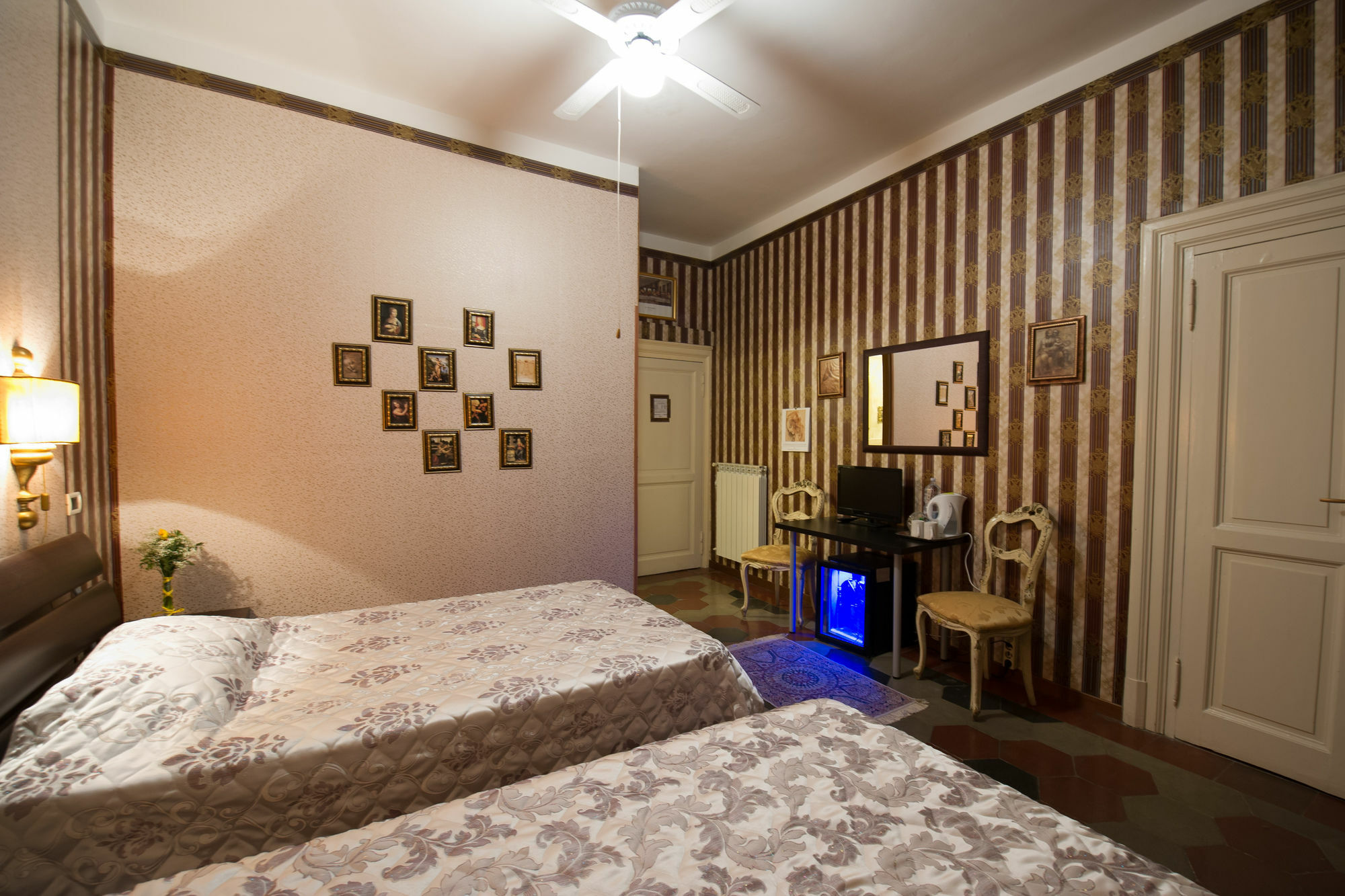 Bed and Breakfast Art Domus Reale Rzym Zewnętrze zdjęcie