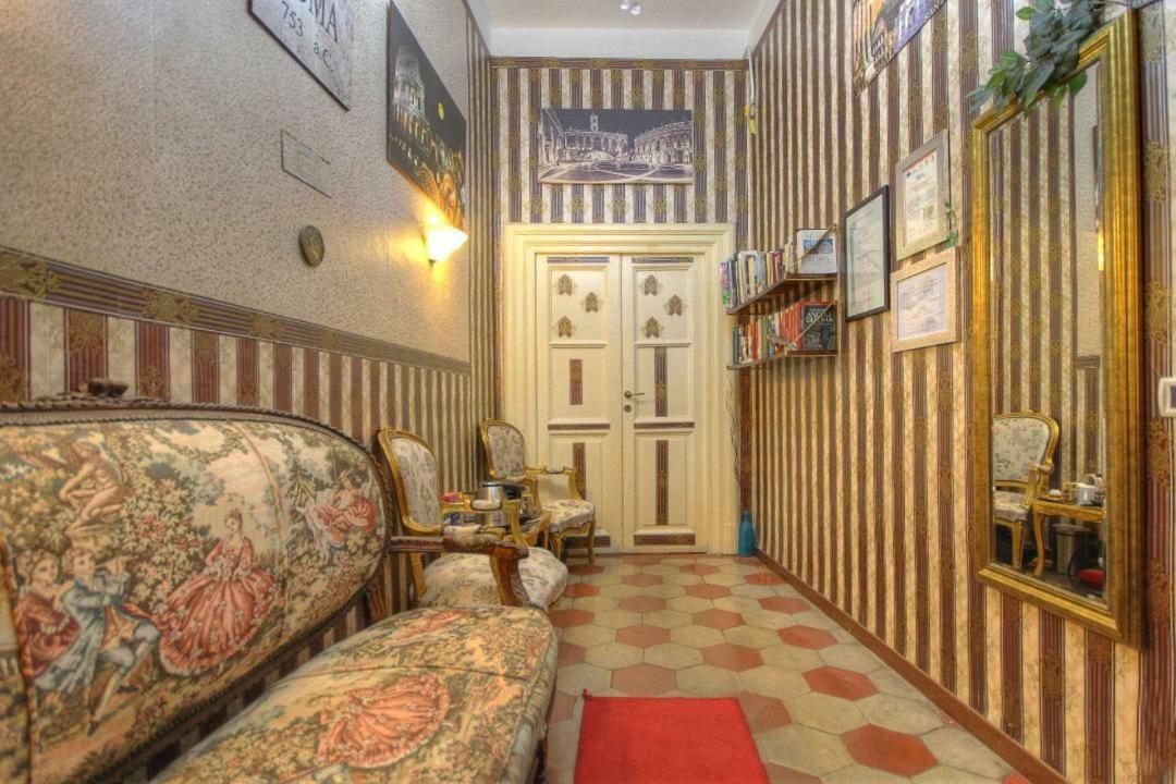 Bed and Breakfast Art Domus Reale Rzym Zewnętrze zdjęcie